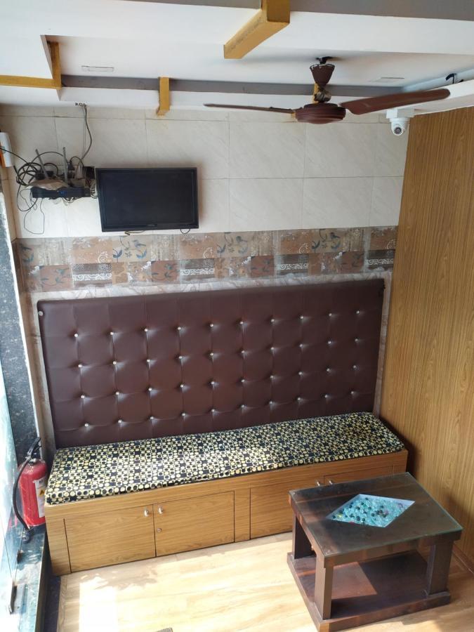 Super Dormitory Ac Deluxe Mumbai Exterior foto